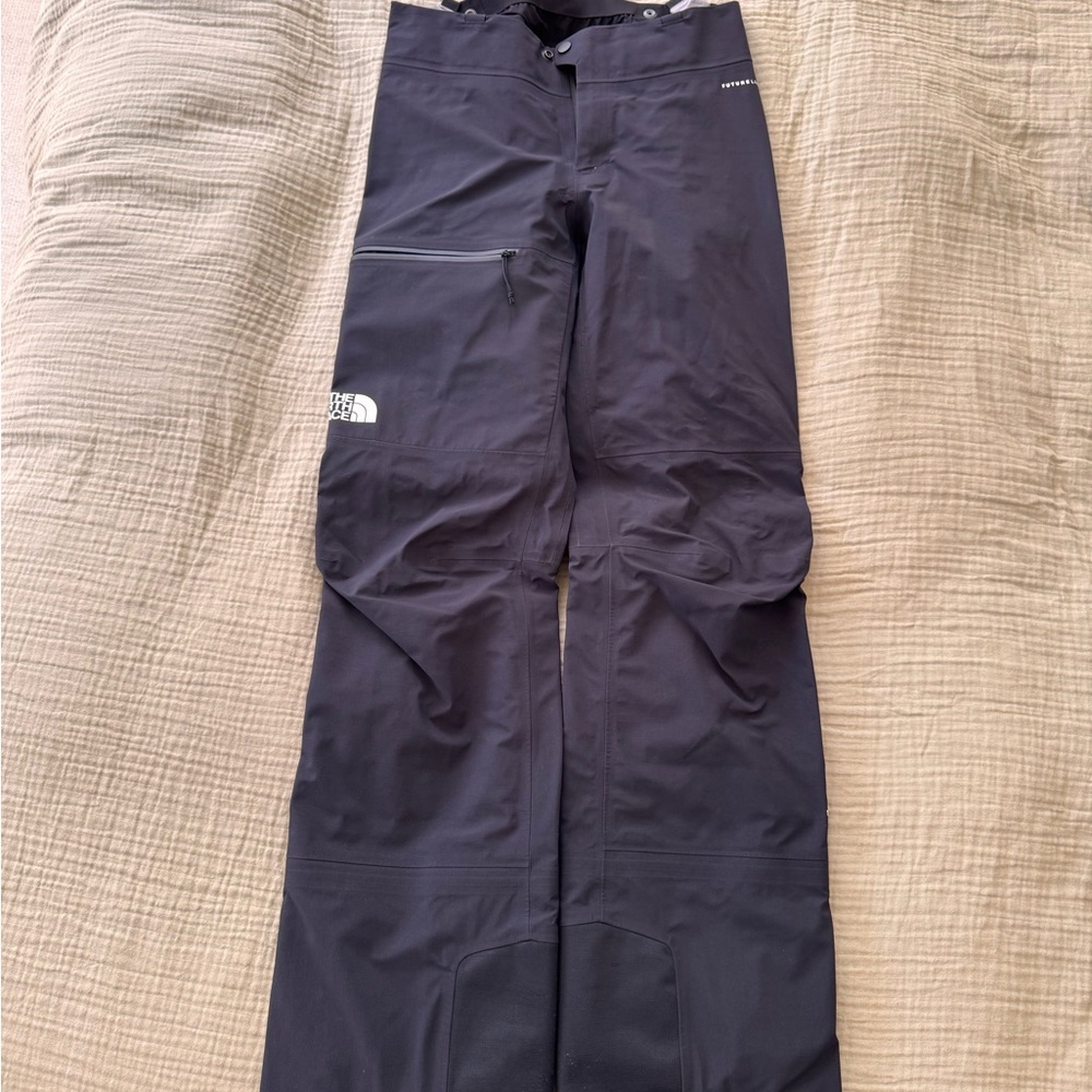 Women’s Small - The North Face Summit Series FUTURELIGHT shell pants.